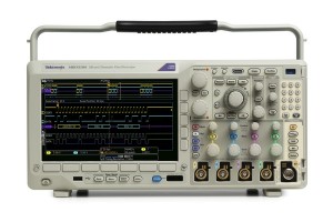 При покупке осциллографа Tektronix дополнительные опции бесплатно!